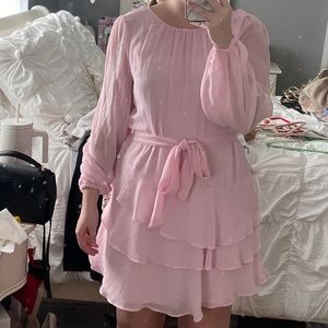 Pink ruffled dress with tie